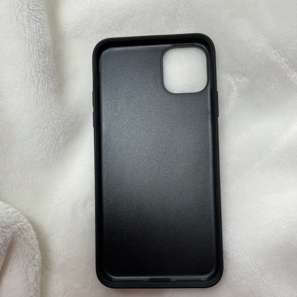 Casetify 11 Pro Max mirror case - Picture 8 of 8